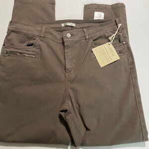 NWT Olive Green Orvis Skinny Jean